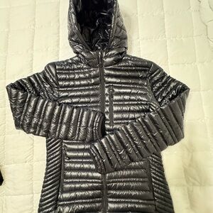 Patagonia Women's Shiny Ultralight Down Jacket color Black size Medium